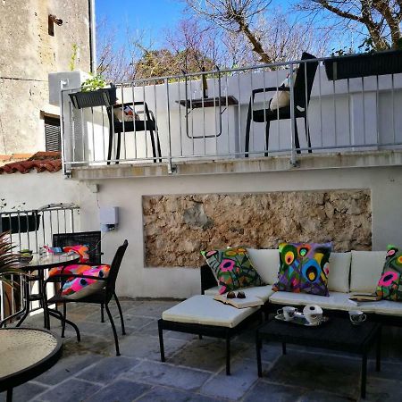 Cres Art Studio Lime Apartment 외부 사진