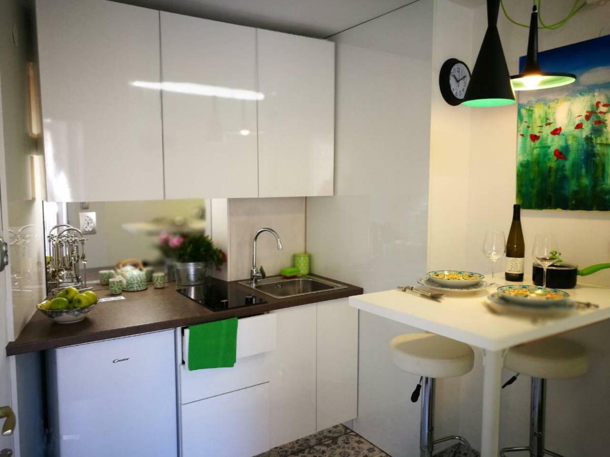 Cres Art Studio Lime Apartment 외부 사진