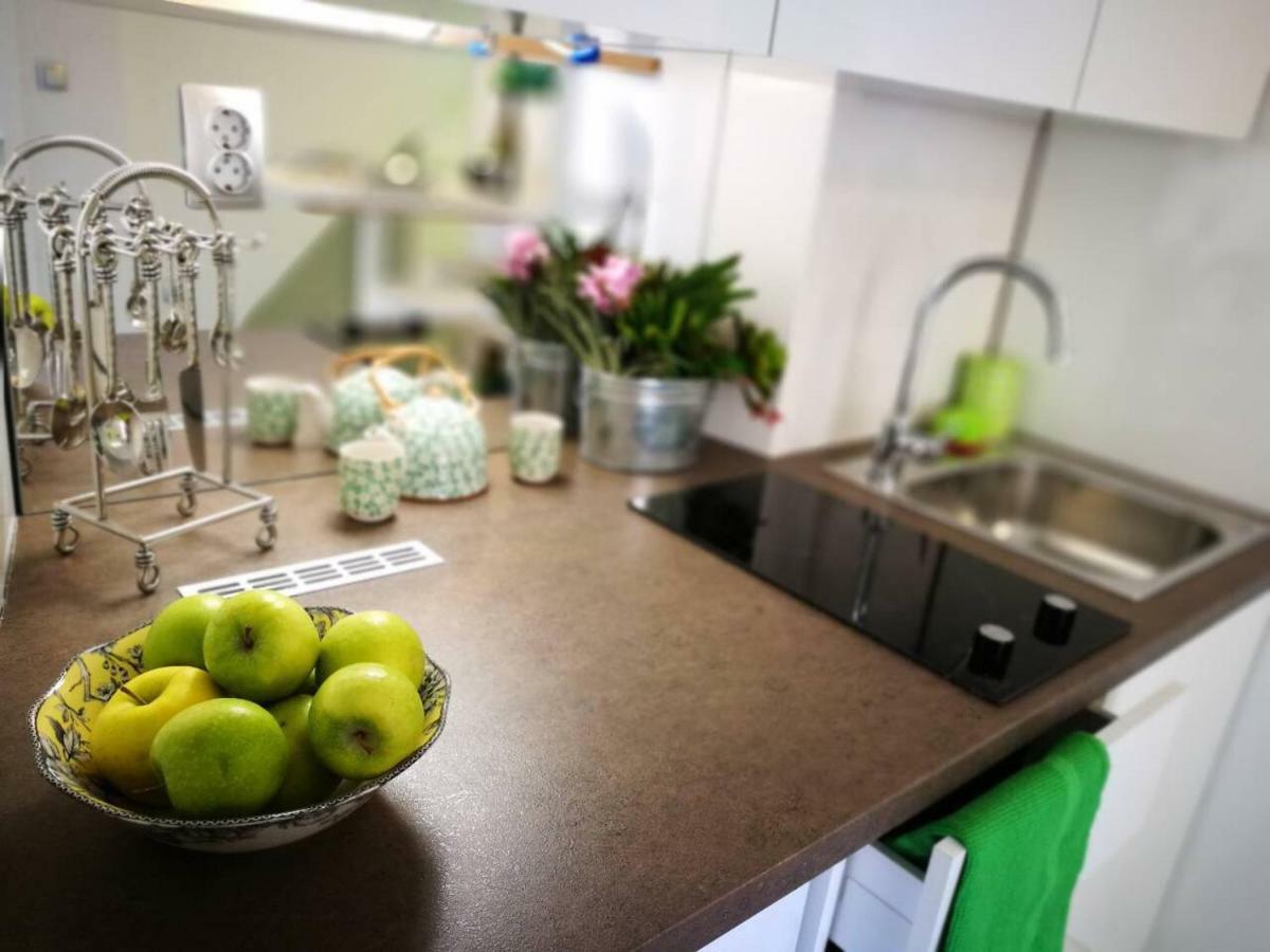 Cres Art Studio Lime Apartment 외부 사진